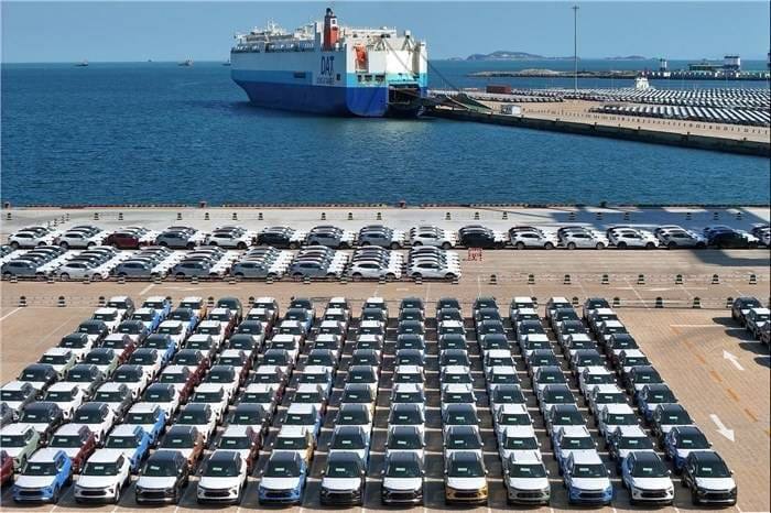 🔴ممنوعیت پیش‌فروش خودروهای وارداتی در مناطق آزاد