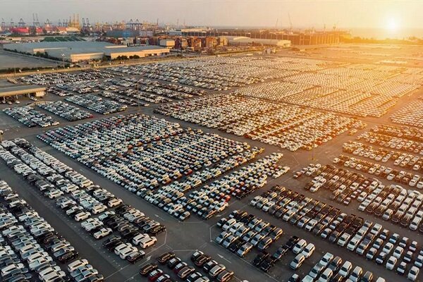 🚘 قیمت خودرو کاهش یافت؛ افت قیمت ها در بازار ایران